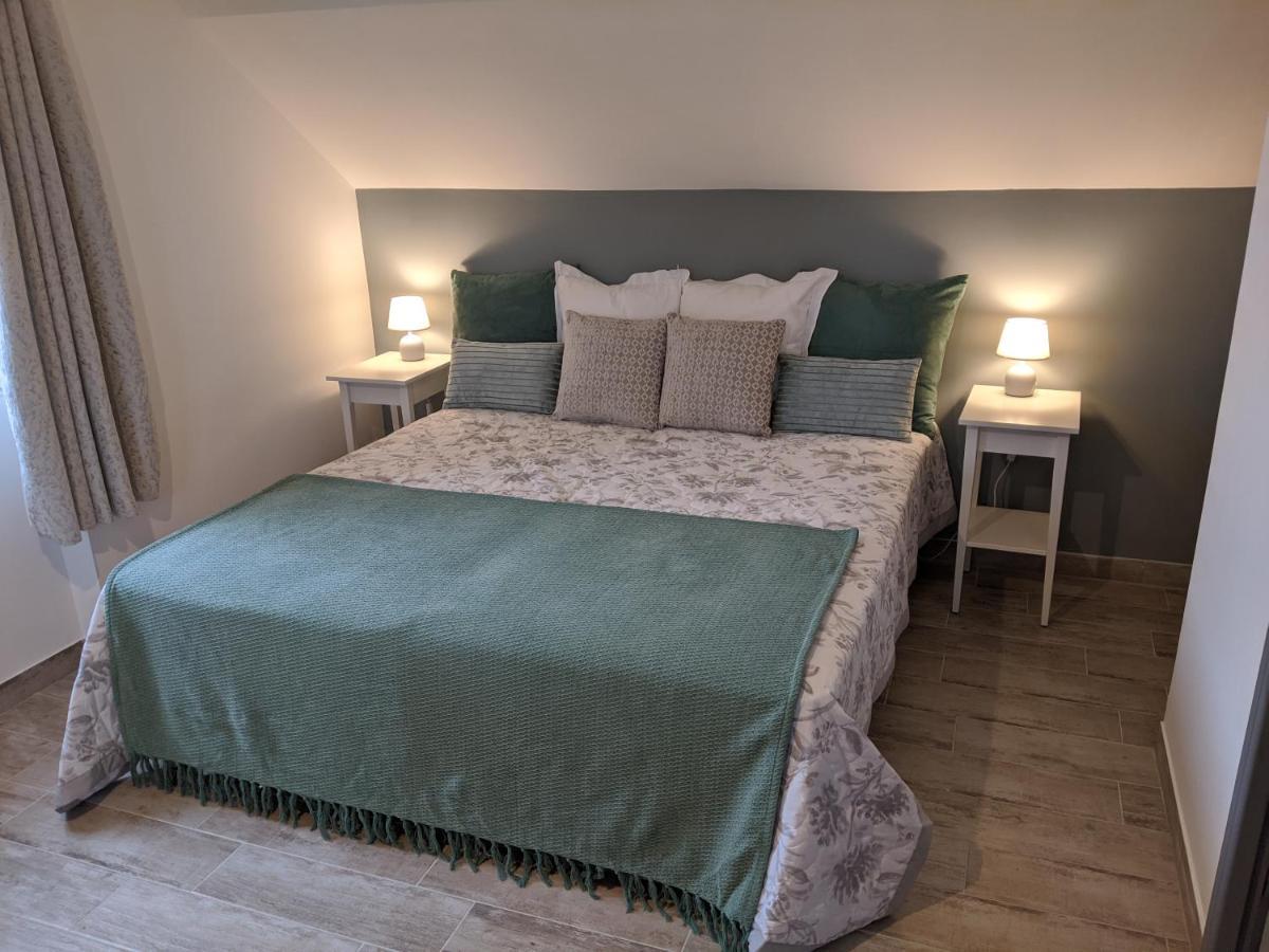 Bed and Breakfast Domaine De Fleurie Tursac Exterior foto